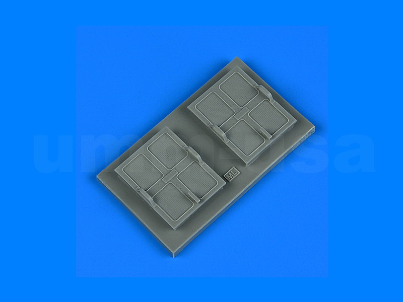 QB32235 MiG-23ML remove before flight covers 1/32